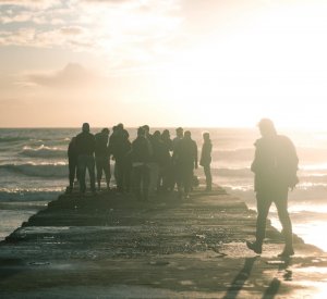Imagem simulando encontro proativo na projeção consciente. Por Pixabay